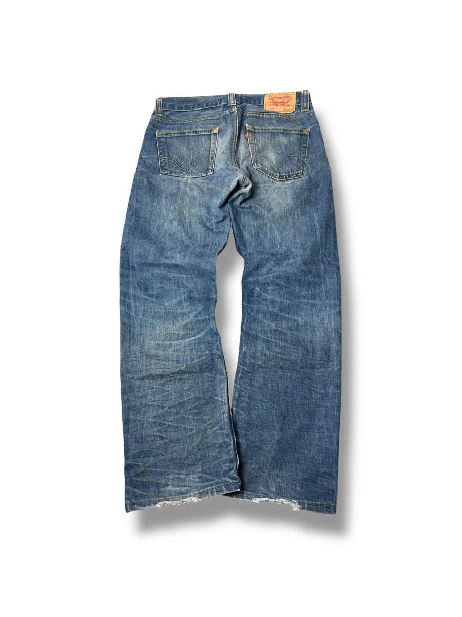 Levis 506`Standard Fit Jeans